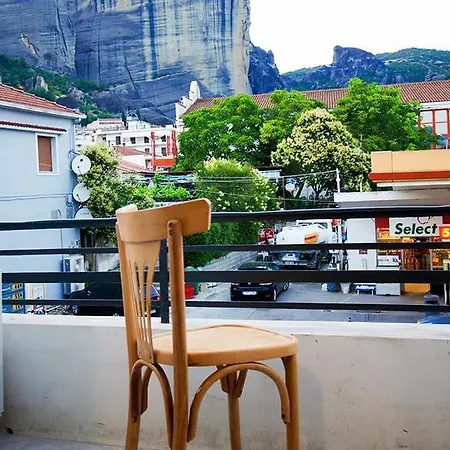 Meteora بيت شباب