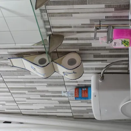 Meteora بيت شباب *